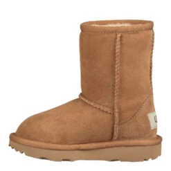UGG Toddlers' Classic II Boots -Ugg 1017703t che 3 1