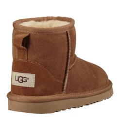 UGG Kids' Classic II Mini Boots 8 UGG Kids' Classic II Mini Boots -Ugg 1017715k che 04 1