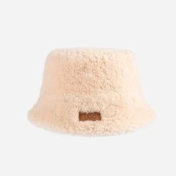 Ugg Curly Sheepskin Bucket Hat -Ugg 1 5d7a392c 8a07 4a90 97d6 b90d5ad573d6