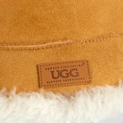 Ugg Sheepskin Reversible Bucket Hat 19 Ugg Sheepskin Reversible Bucket Hat -Ugg 4 3ceaec48 28d0 4a04 81b6 29f6465519be