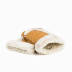 Ugg Fingerless Glove -Ugg 4 9748fd5d 9fd1 4263 ad82 92f0aee86560