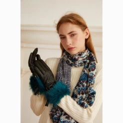 Ugg Gianna Touch Screen Fur Glove -Ugg 6 dce1a4b2 274f 49ce b332 4e1a6e45b963