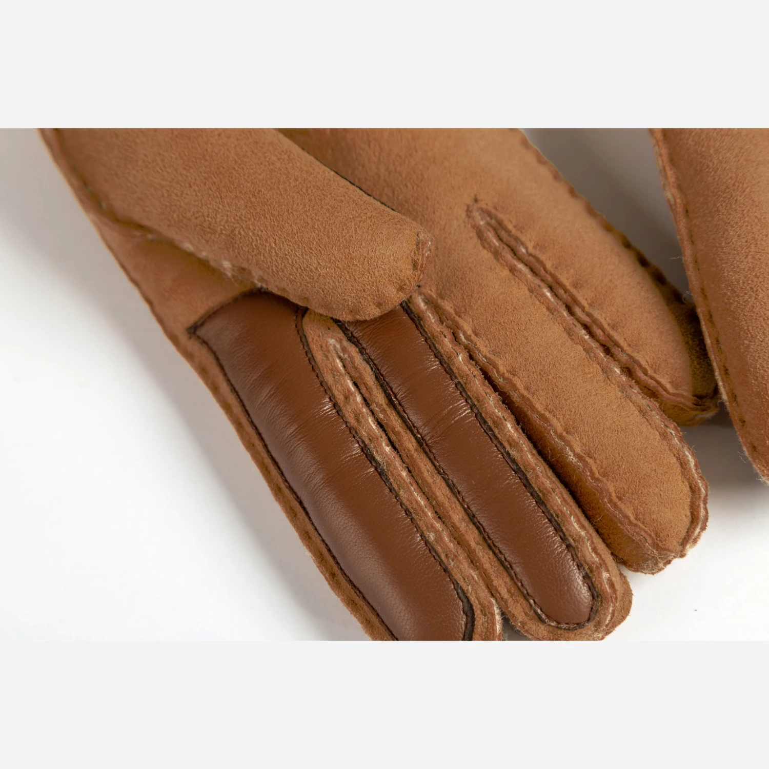 Ugg Sheepskin Touch Screen Gloves 6 Ugg Sheepskin Touch Screen Gloves - Image 6