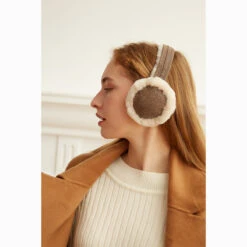 Ugg Sheepskin Earmuff -Ugg 9 b828b3d8 25ea 4de0 b5ef e00e6022a53b