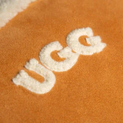 Ugg Softside Shearling Logo Suitcase 16 Ugg Softside Shearling Logo Suitcase -Ugg IMG 2533 441d631e 1e7b 4db7 8f91 ec3a18db227b