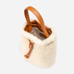 Ugg Fluffy Bucket Bag 9 Ugg Fluffy Bucket Bag -Ugg IMG 5974
