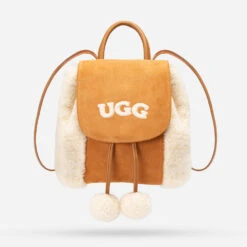 Ugg Pompom Fluffy Backpack -Ugg IMG 6261
