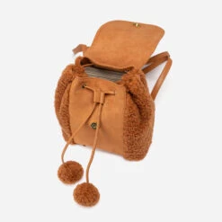Ugg Pompom Fluffy Backpack -Ugg IMG 6281
