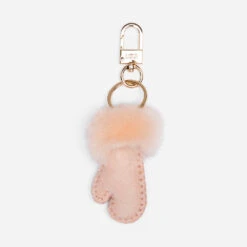 Ugg Mitten Pendant -Ugg IMG 6633