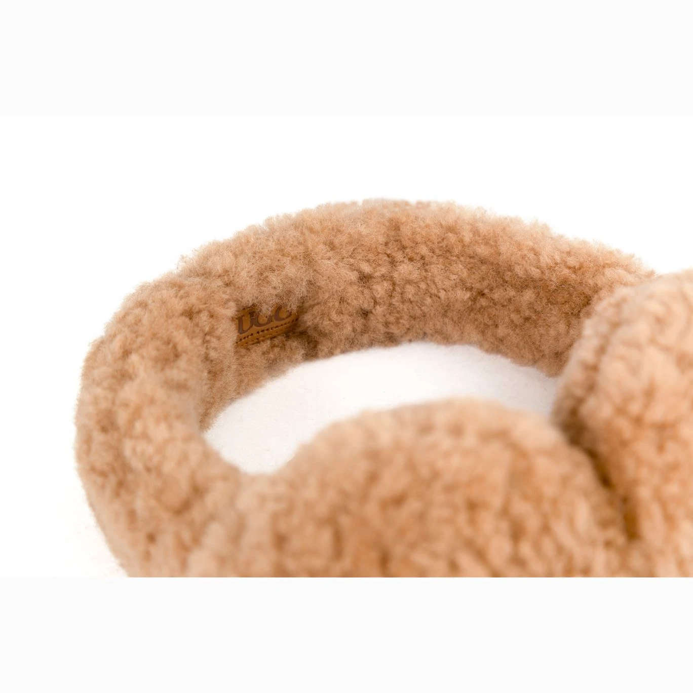 Ugg Curly Sheepskin Earmuff 7 Ugg Curly Sheepskin Earmuff - Image 7